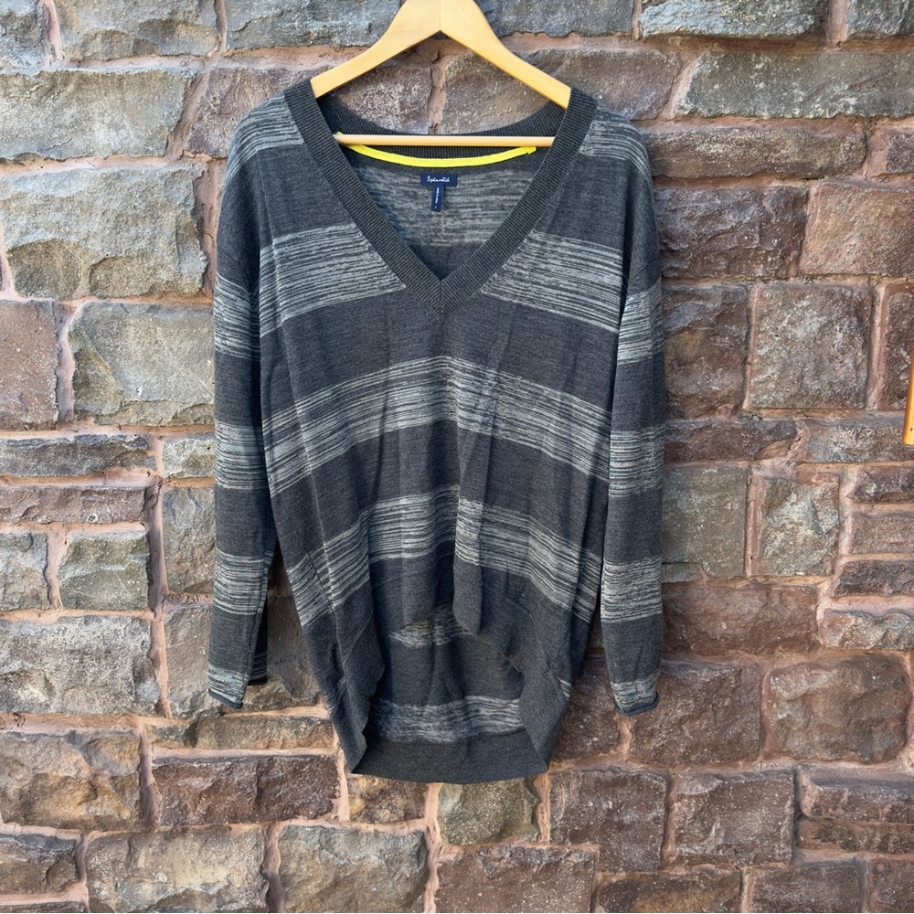 SPLENDID V-NECK DARK GRAY+ HEATHER GRAY STRIPED OVERSIZED MERINO WOOL SWEATER